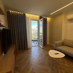 Golden Shore Apartmán