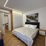 Golden Shore Apartment Golem (Tirana)