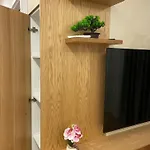 Golden Shore Appartement *